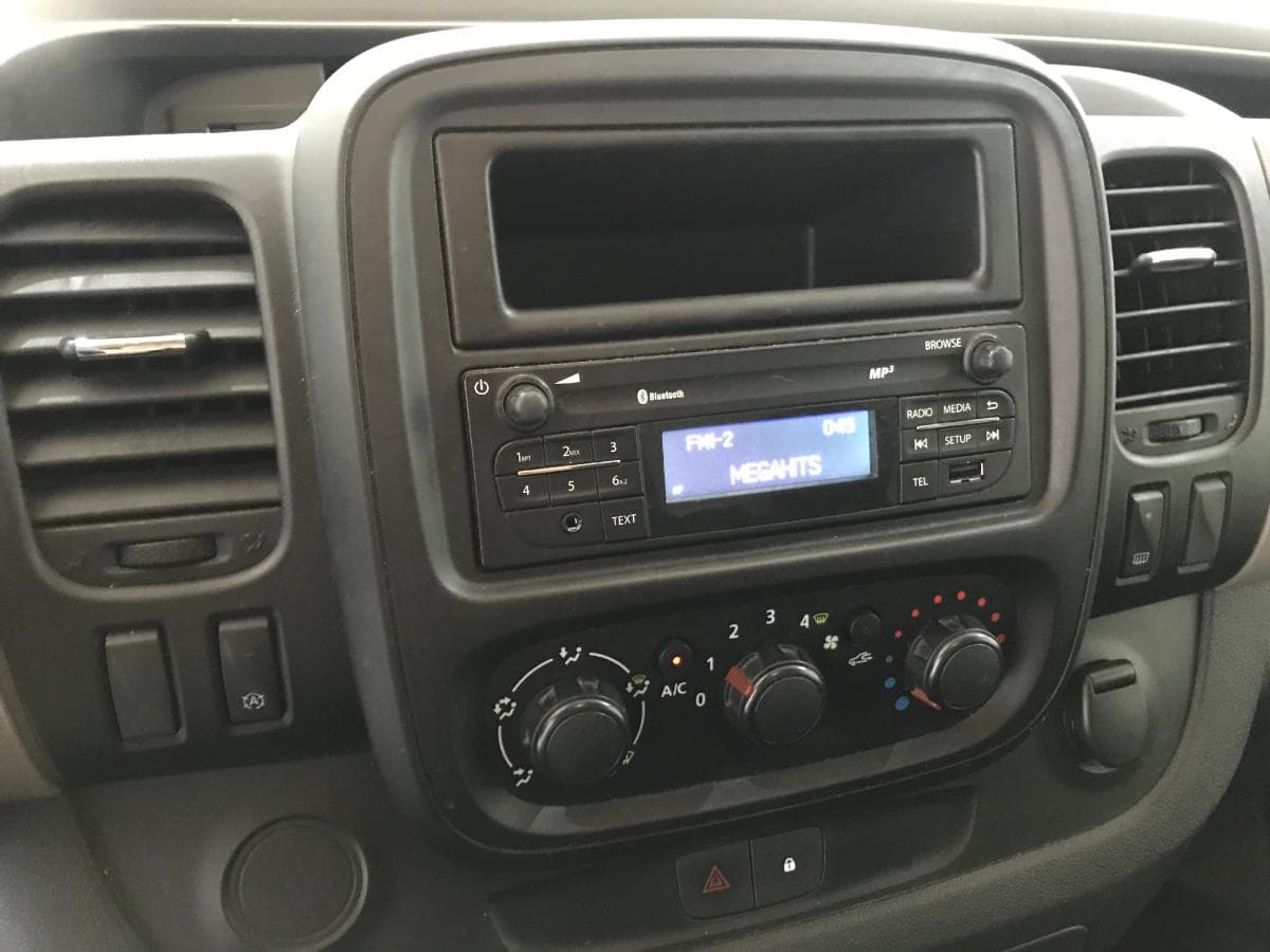Renault Trafic 1.6DCI · Ano 2017 — imagem 30