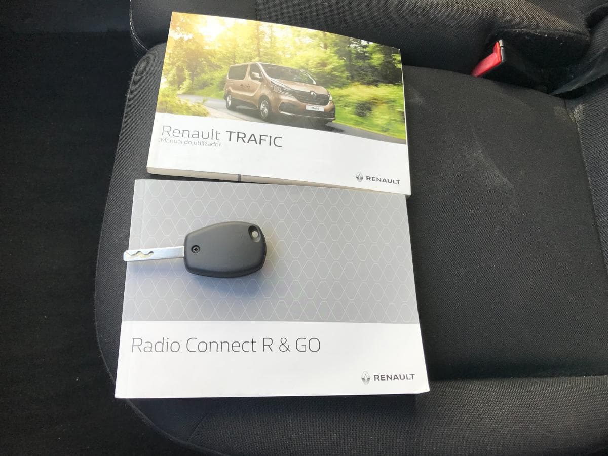 Renault Trafic 1.6DCI · Ano 2017 — imagem 35