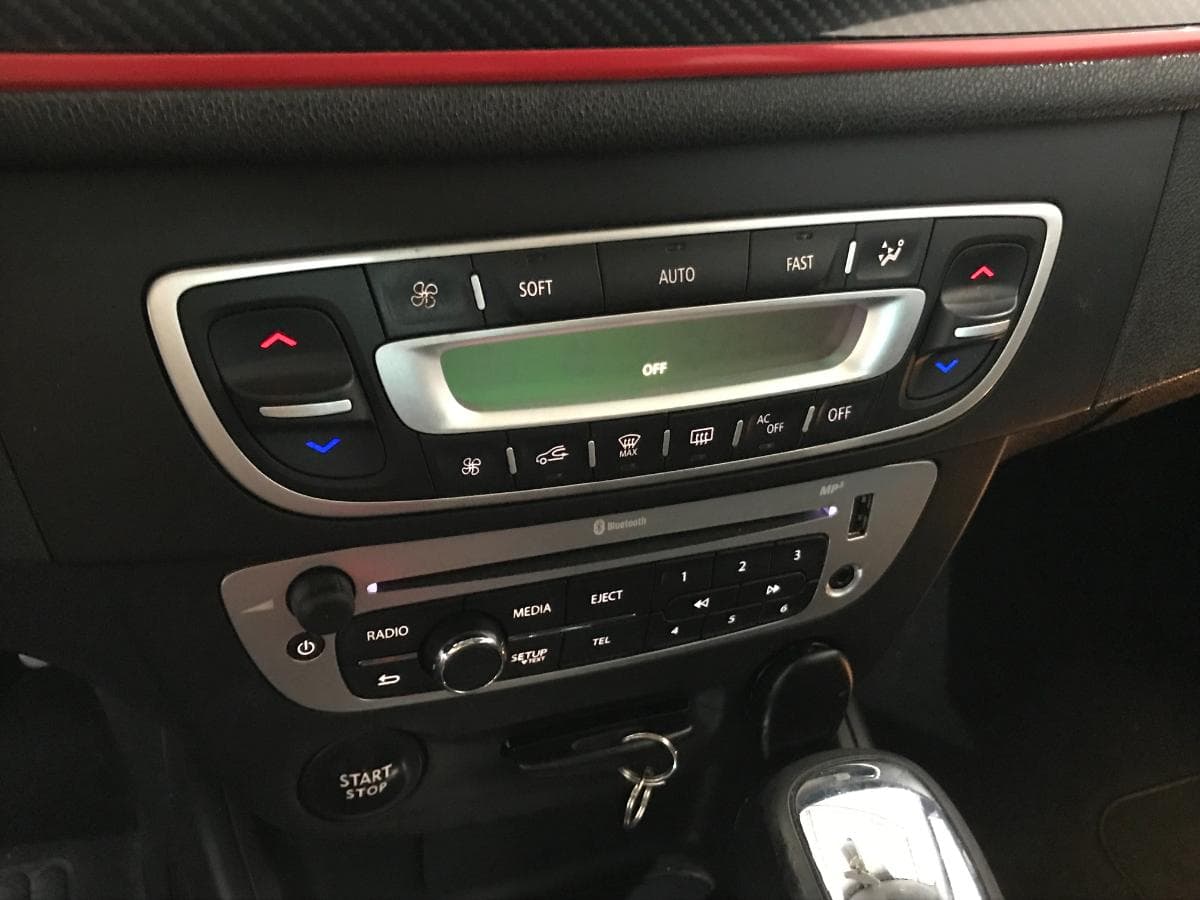 Renault Mégane 1.5 Dci · Ano 2014 — imagem 40