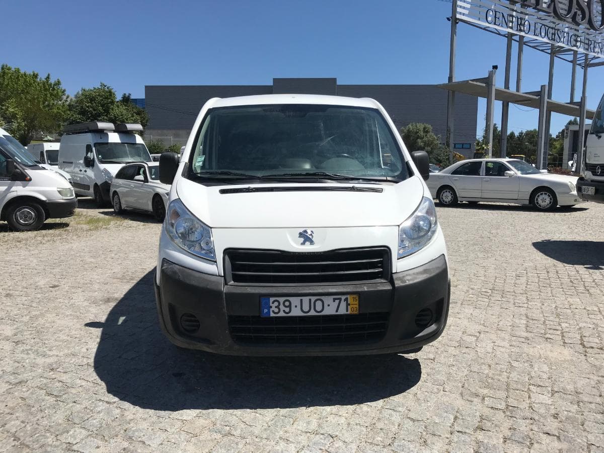 Peugeot Expert 2.0 HDI · Ano 2015 — imagen 2