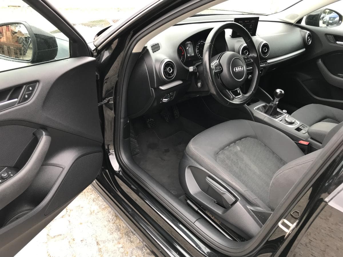 Audi A3 1.6TDI · Ano 2016 — imagen 19