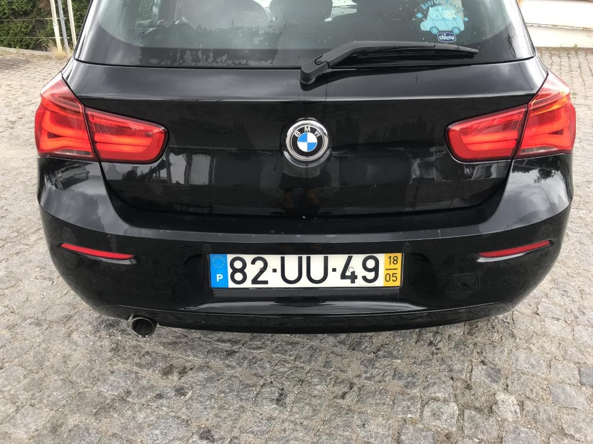 BMW 116 D · Ano 2018 — imagem 8