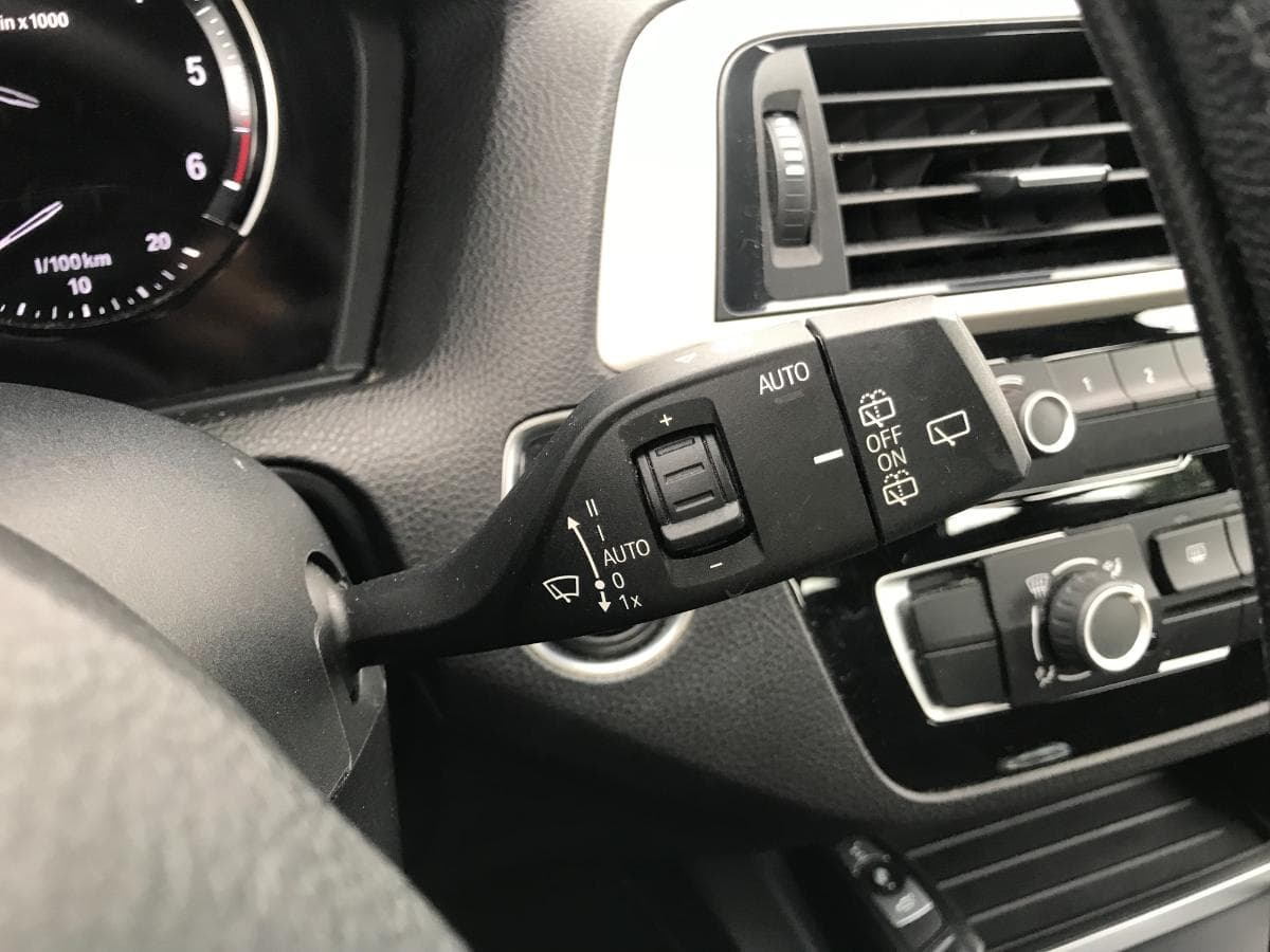 BMW 116 D · Ano 2018 — imagem 25