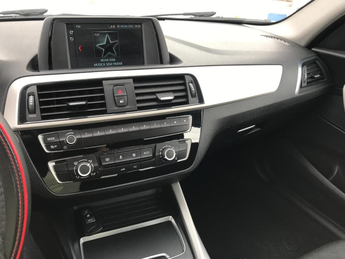 BMW 116 D · Ano 2018 — imagem 27