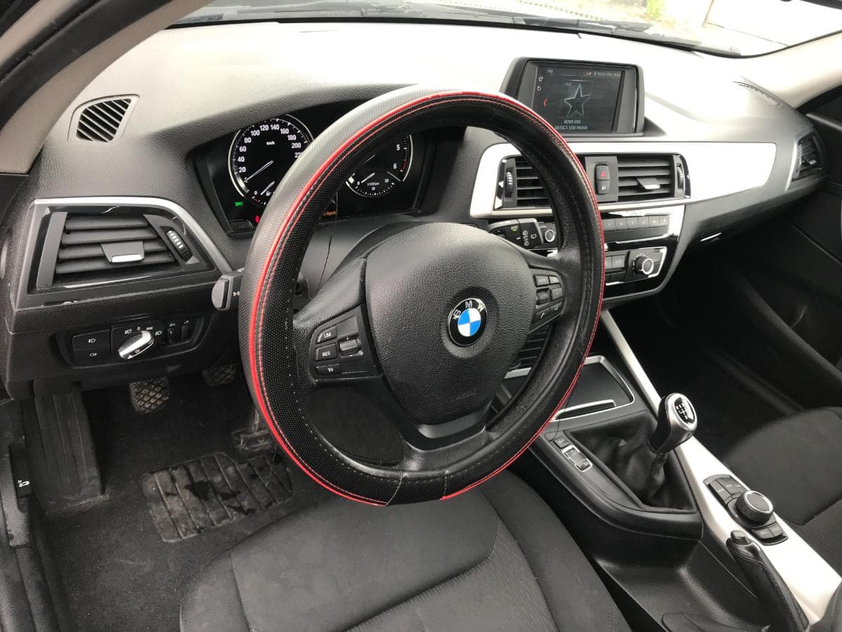 BMW 116 D · Ano 2018 — imagem 28