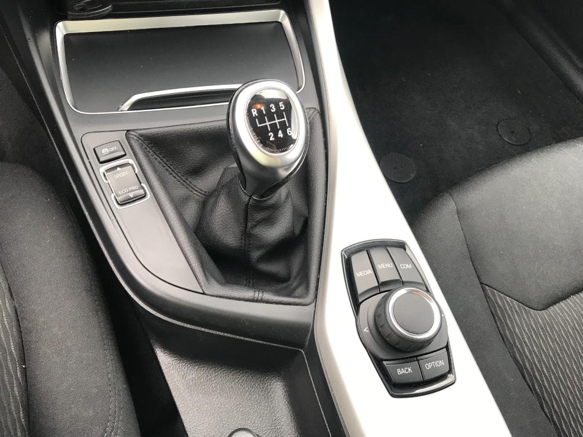 BMW 116 D · Ano 2018 — imagem 33