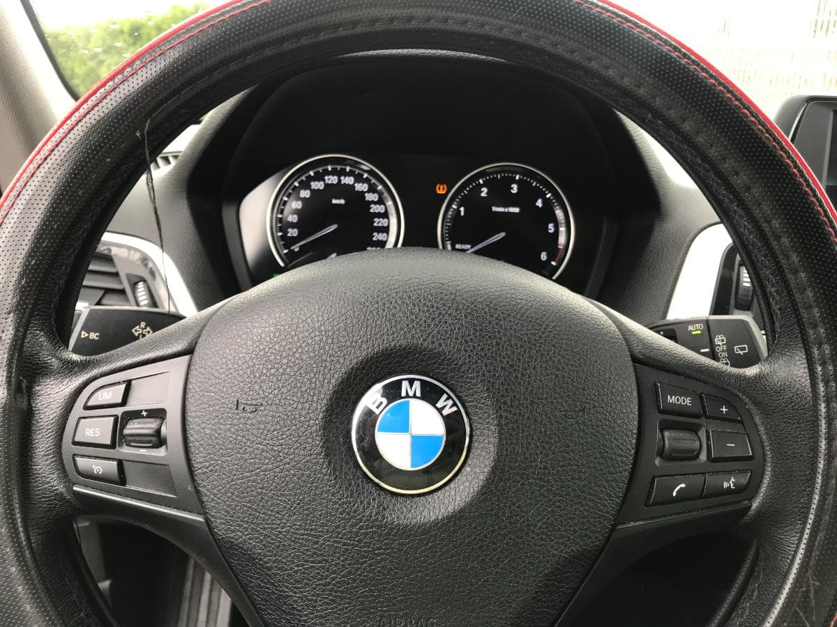 BMW 116 D · Ano 2018 — imagem 35