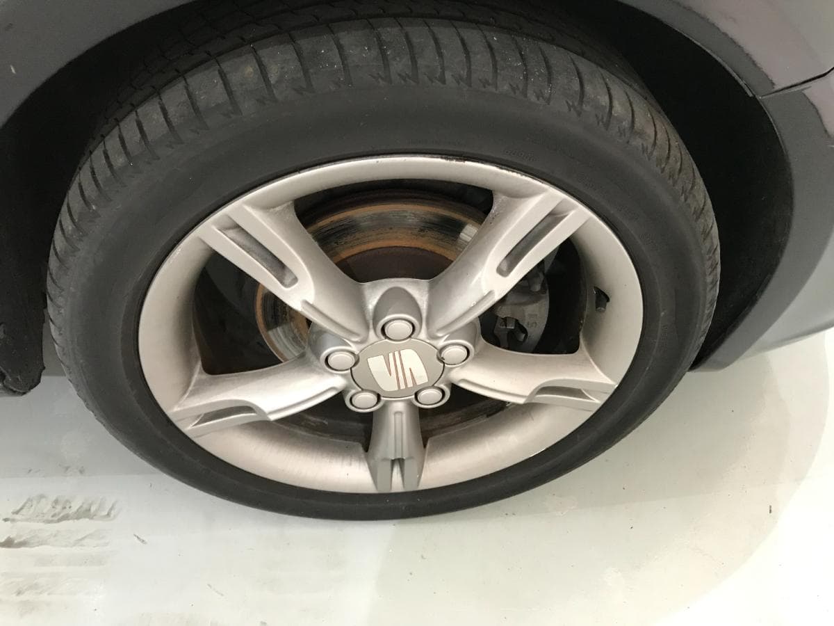 Seat Leon 1.9 TDI · Ano 2009 — image 19