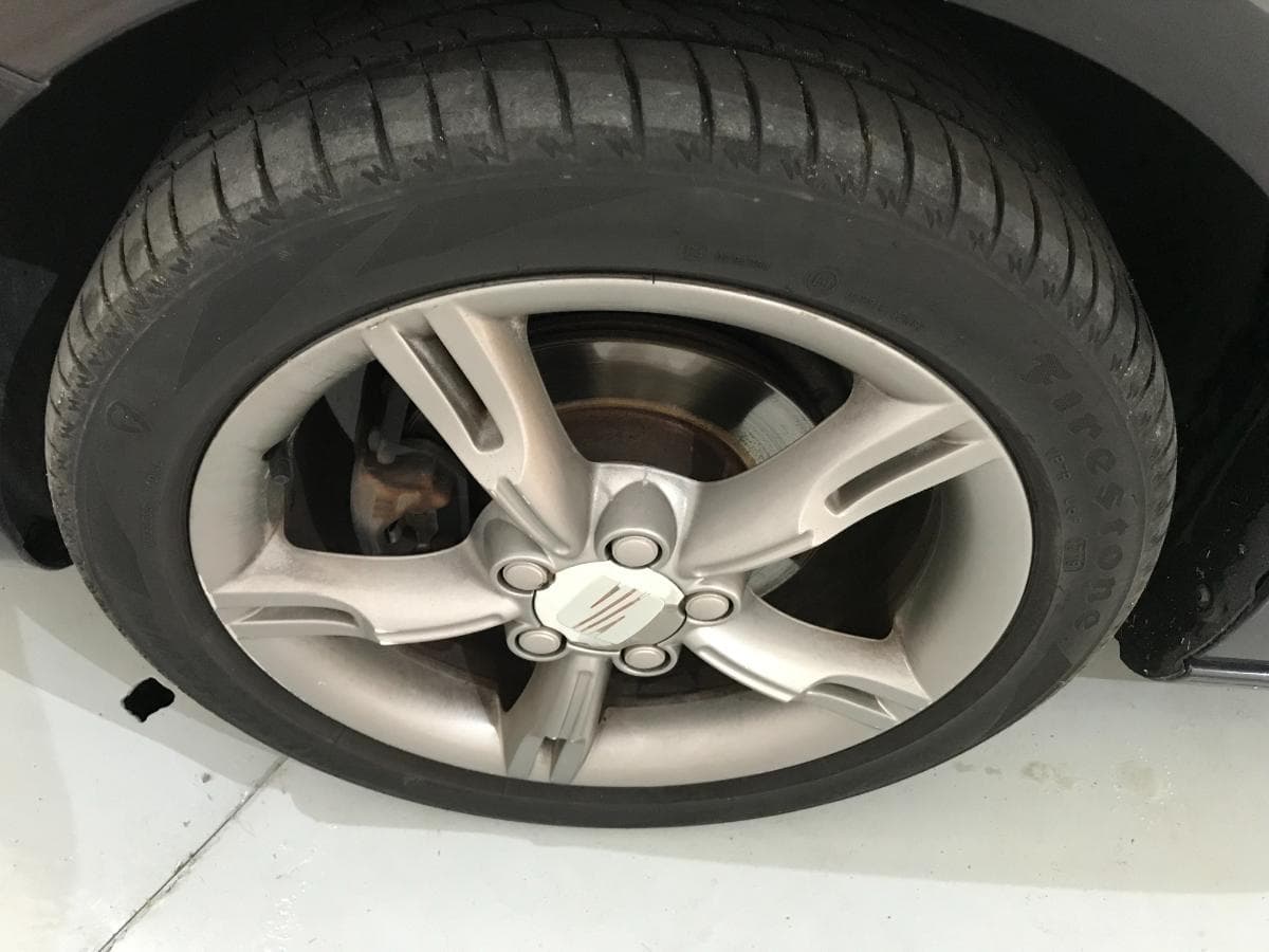 Seat Leon 1.9 TDI · Ano 2009 — image 21