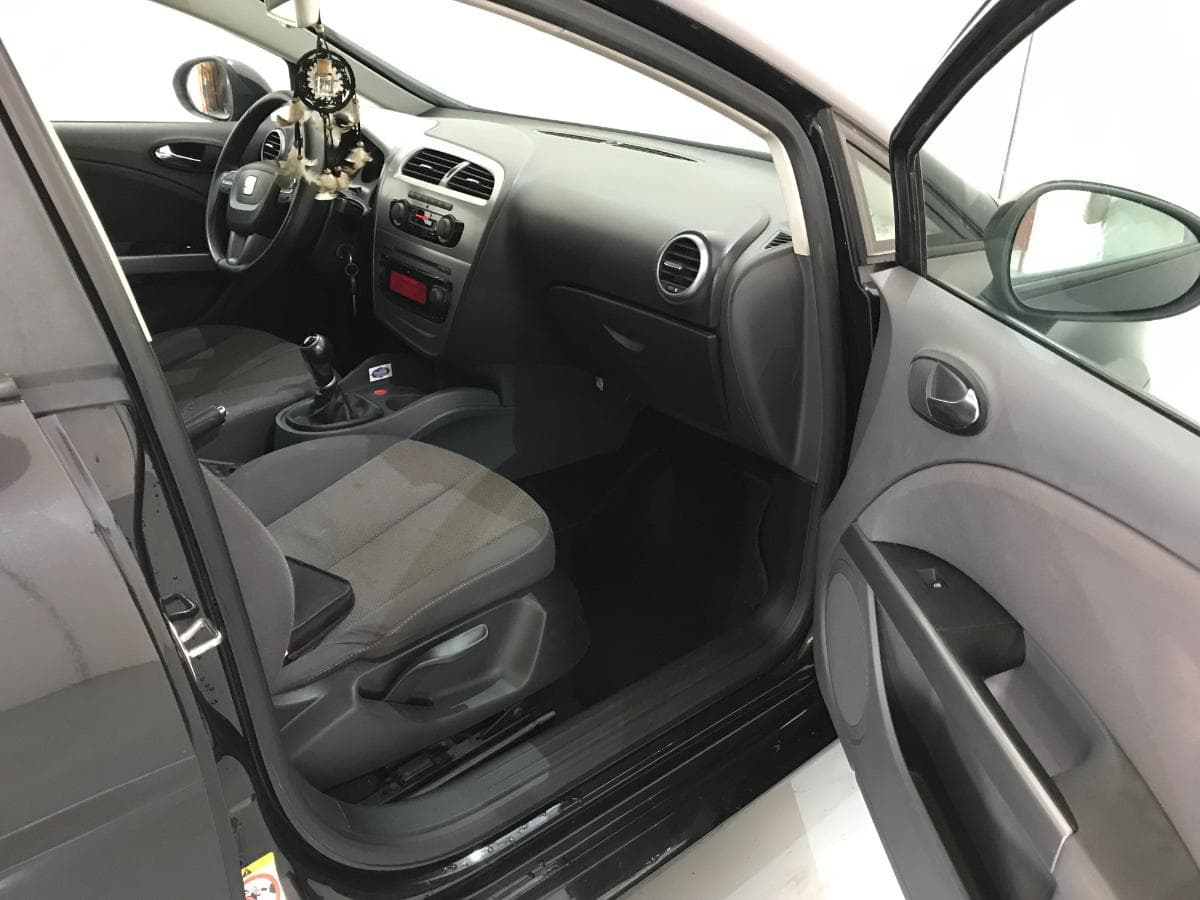 Seat Leon 1.9 TDI · Ano 2009 — image 28