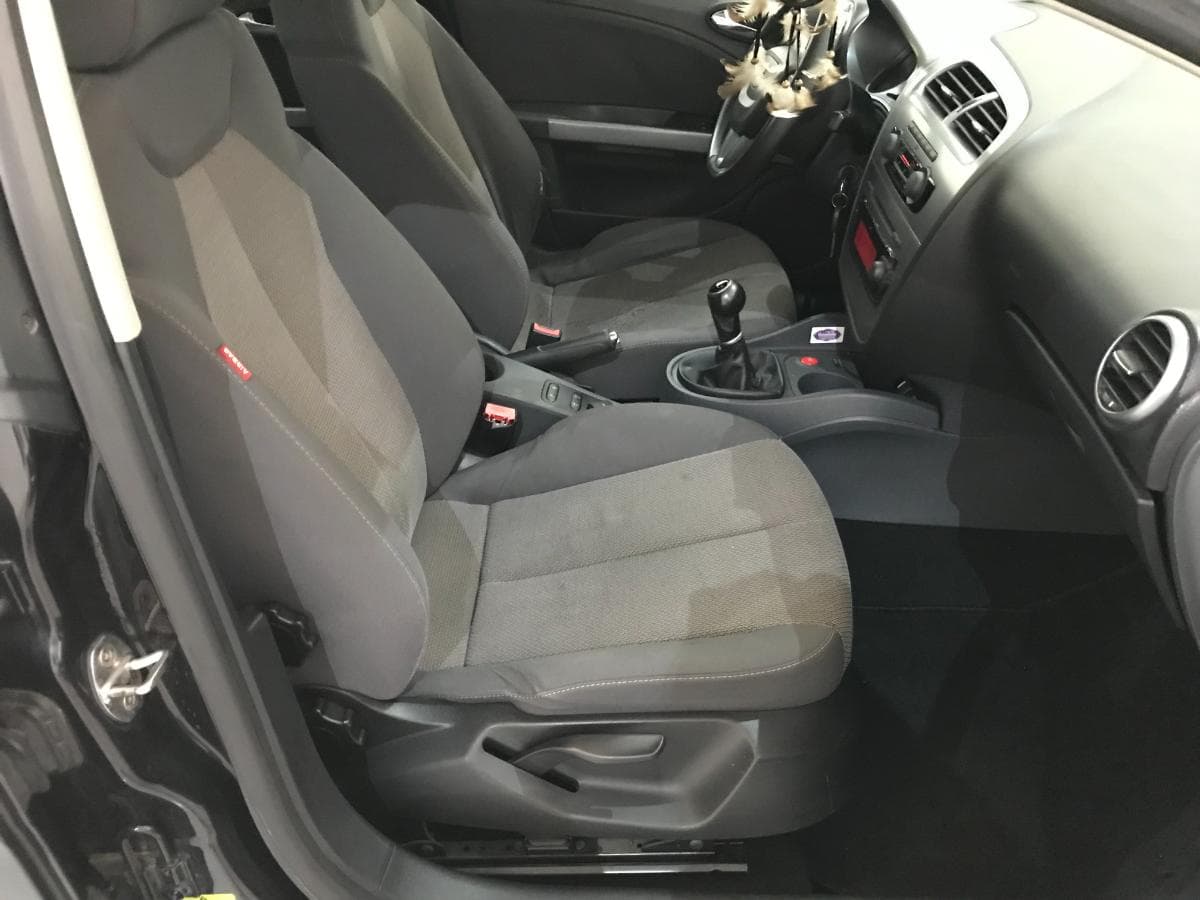 Seat Leon 1.9 TDI · Ano 2009 — image 29