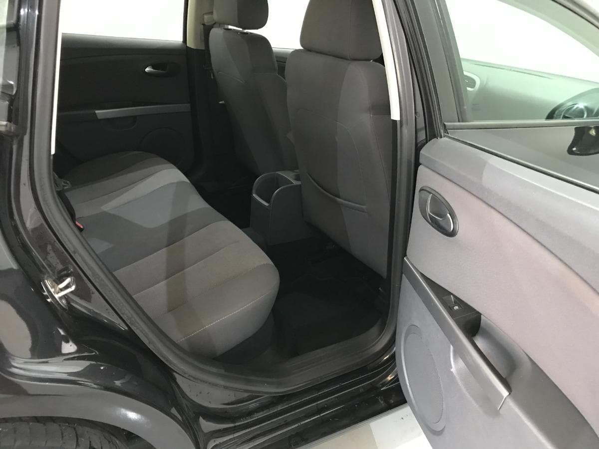 Seat Leon 1.9 TDI · Ano 2009 — image 30