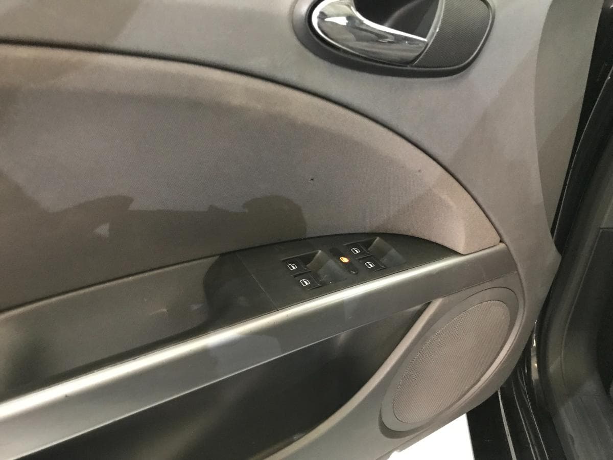 Seat Leon 1.9 TDI · Ano 2009 — image 44