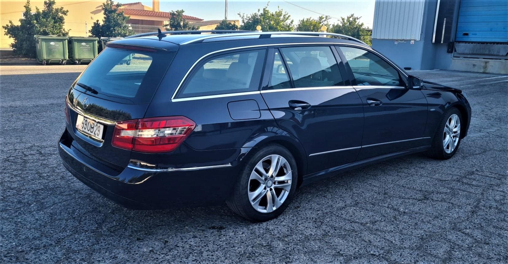 Mercedes-Benz E220 CDI — image 3
