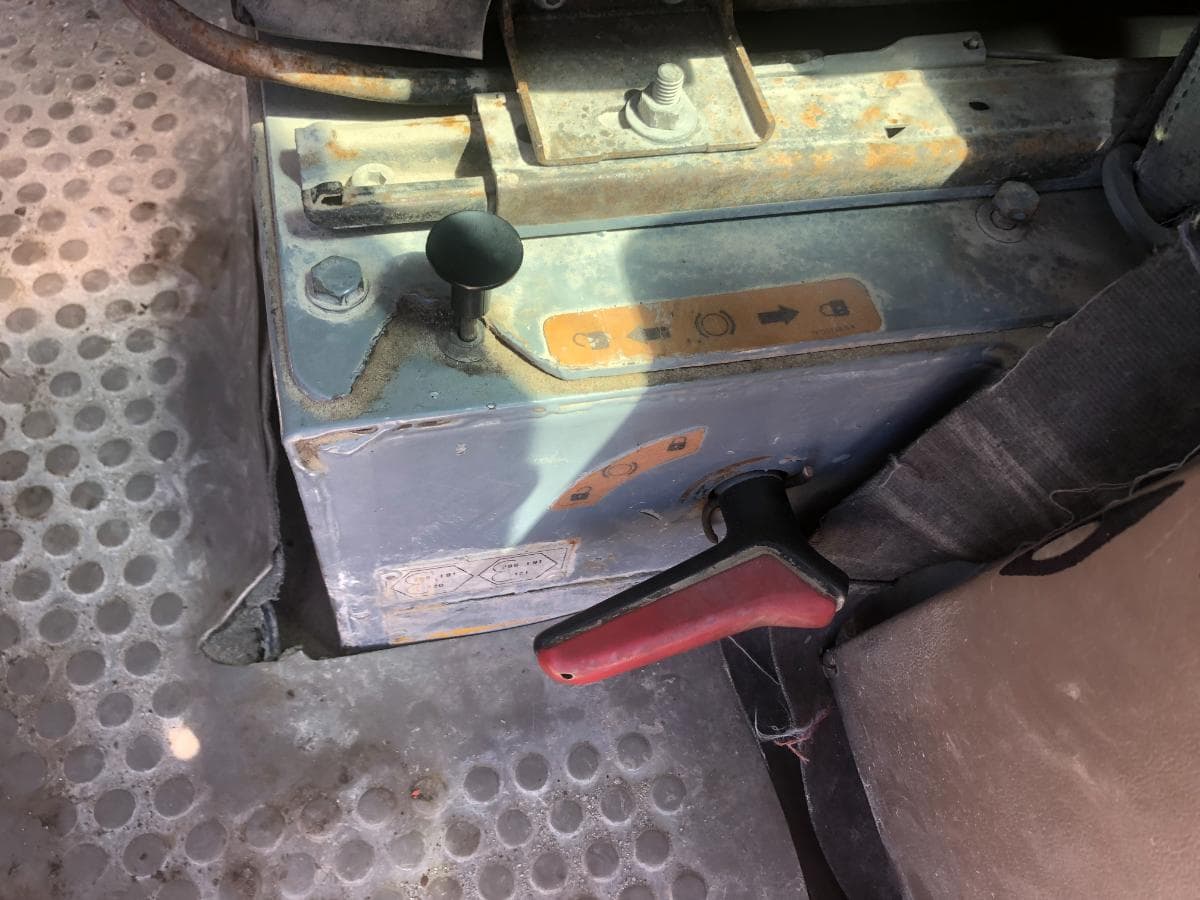 Pá Carregadora Fiat Hitachi FR 130 — imagen 16