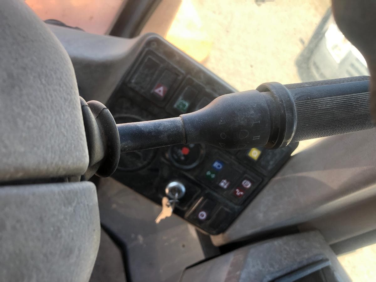 Pá Carregadora Fiat Hitachi FR 130 — imagen 17