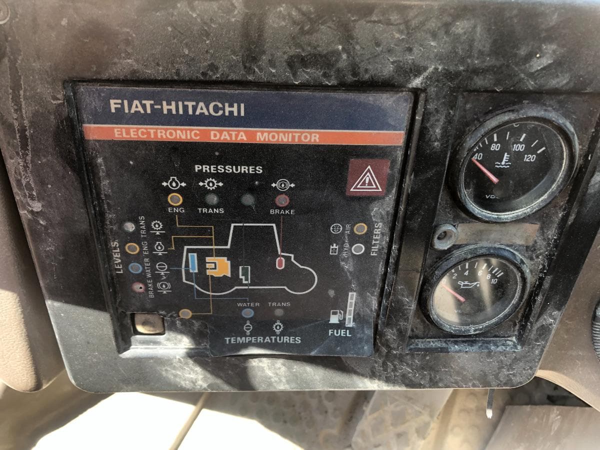 Pá Carregadora Fiat Hitachi FR 130 — imagen 19