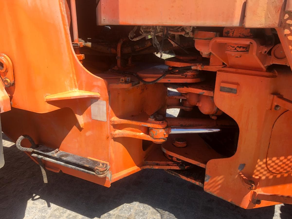 Pá Carregadora Fiat Hitachi FR 130 — imagen 24