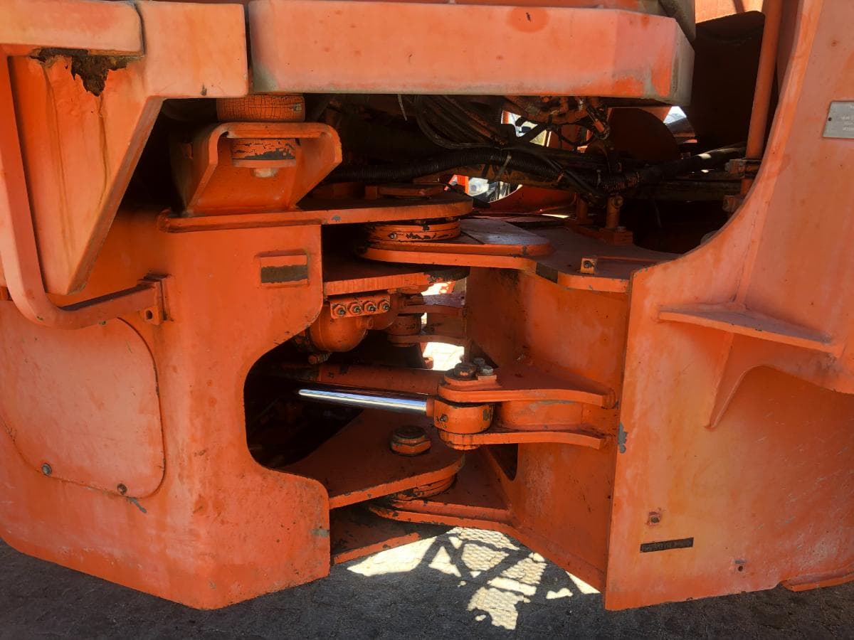 Pá Carregadora Fiat Hitachi FR 130 — imagen 26