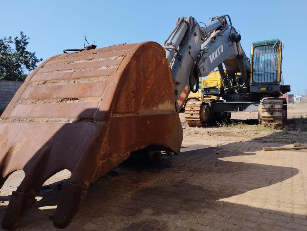 Escavadeira Volvo EC460BLC · — imagem 5