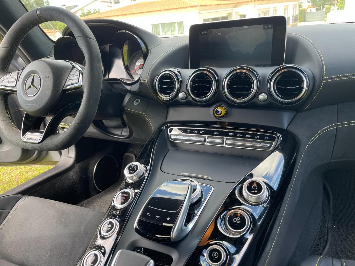 Mercedes-Benz AMG GTR · Ano 2018 — imagen 12