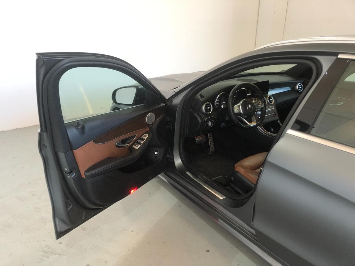 Mercedes-Benz C220D · Ano 2019 — imagen 15