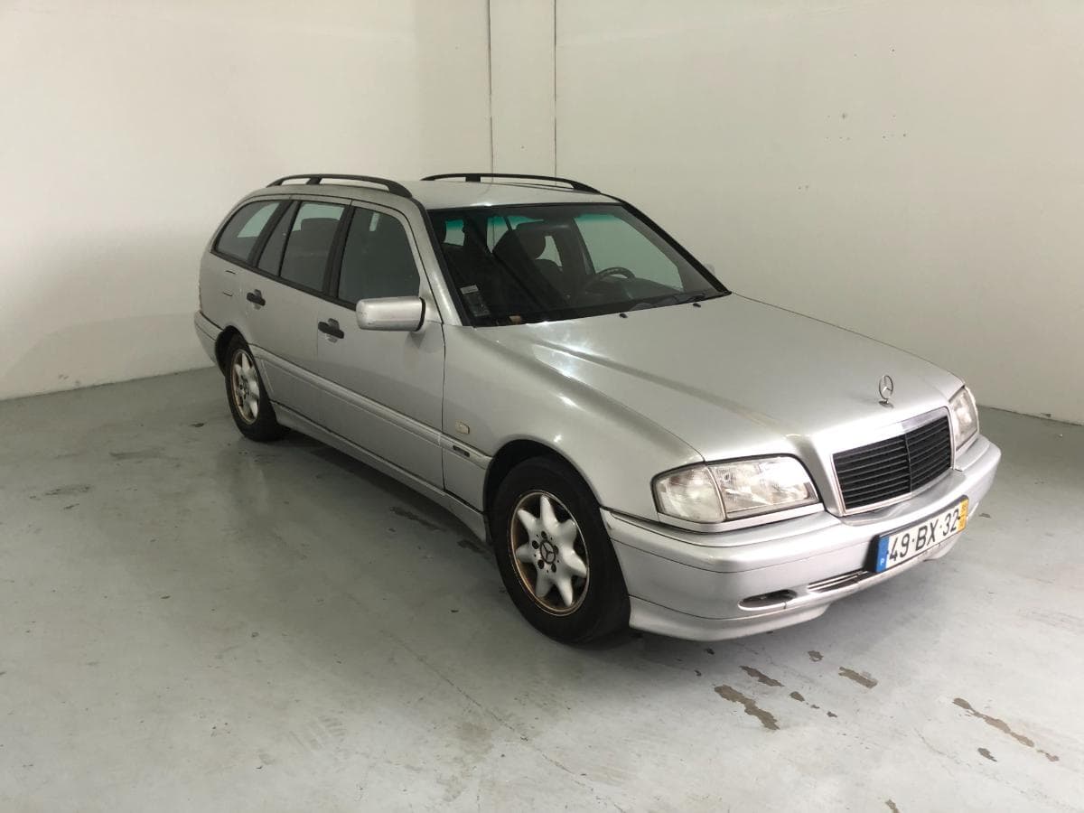 Mercedes-Benz C220 CDI · Ano 1999 — imagen 4
