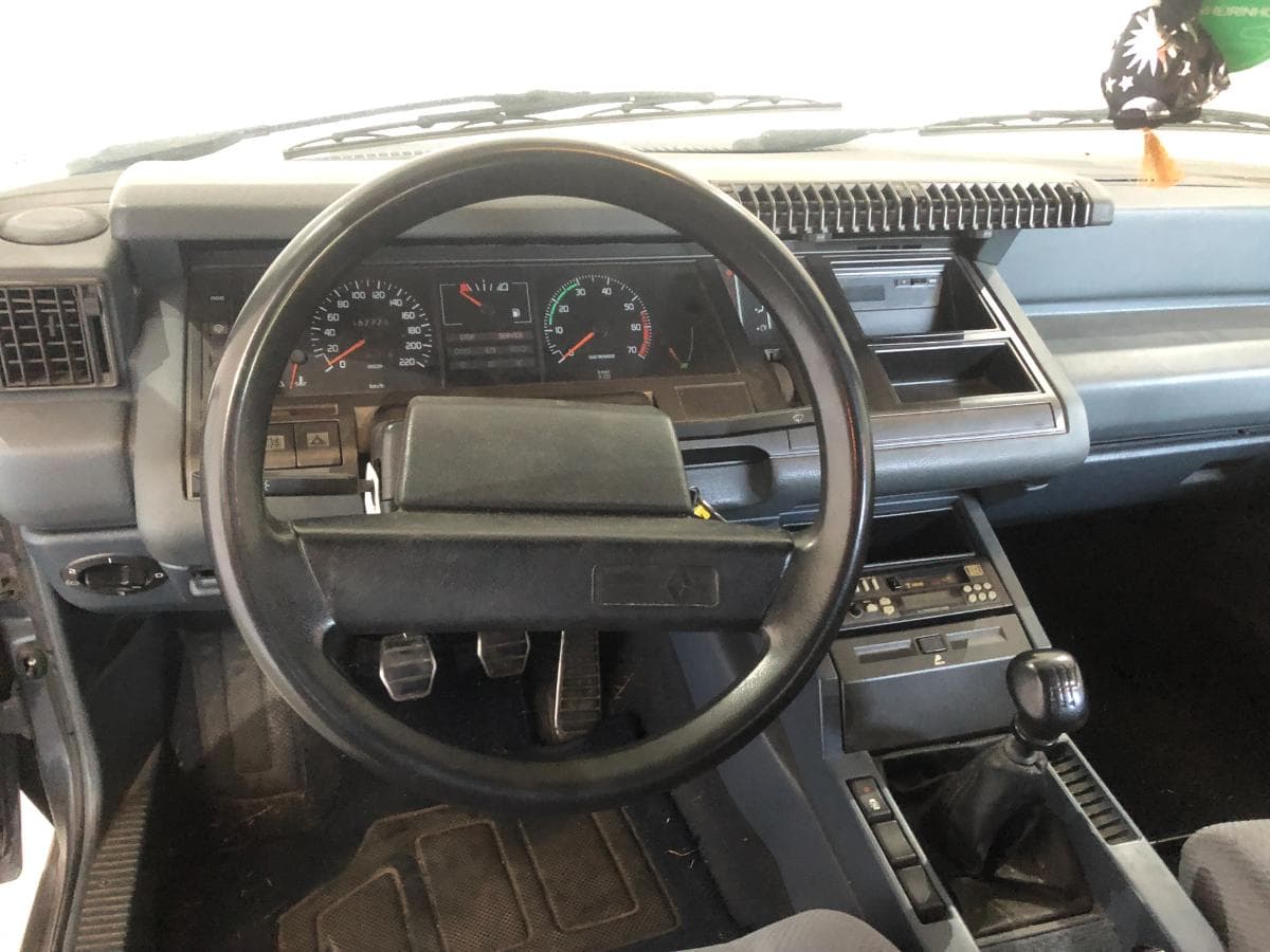 Renault 25 · Ano 1997 — imagen 19