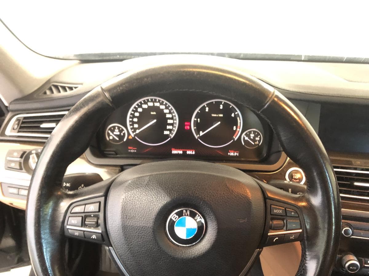 BMW 730D · Ano 2009 — imagen 27