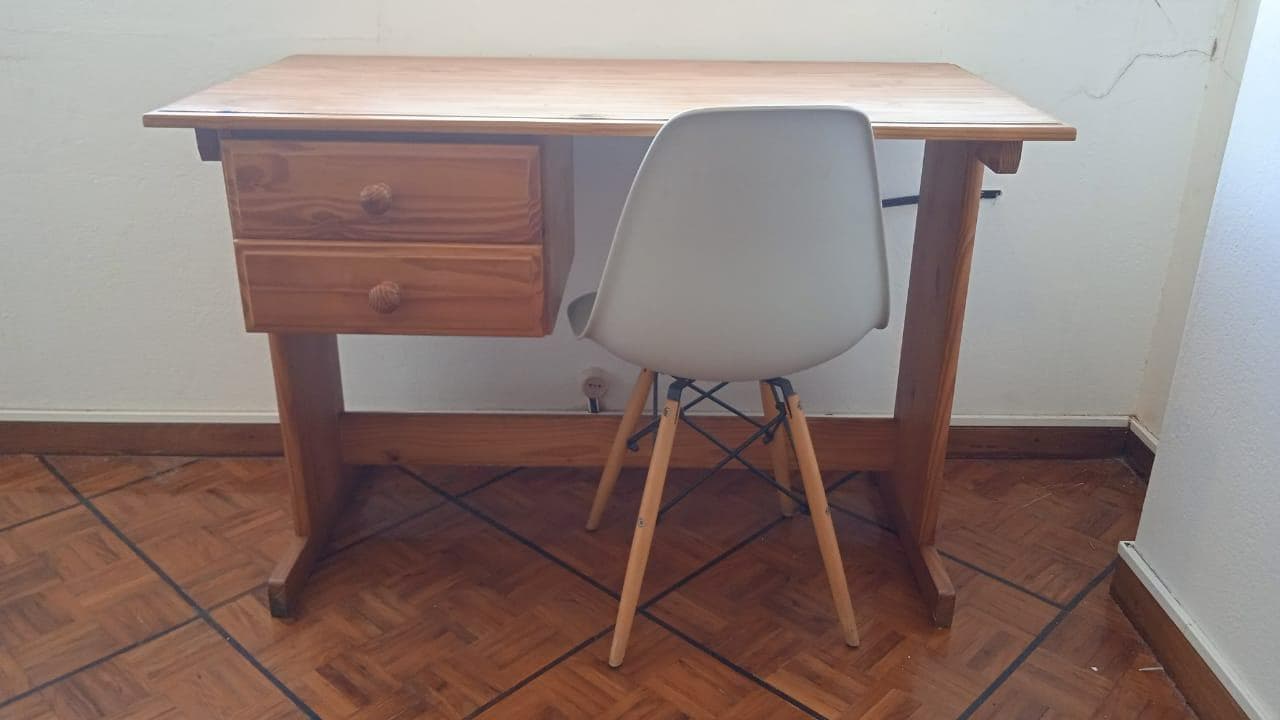 Mobiliário de Lar ·