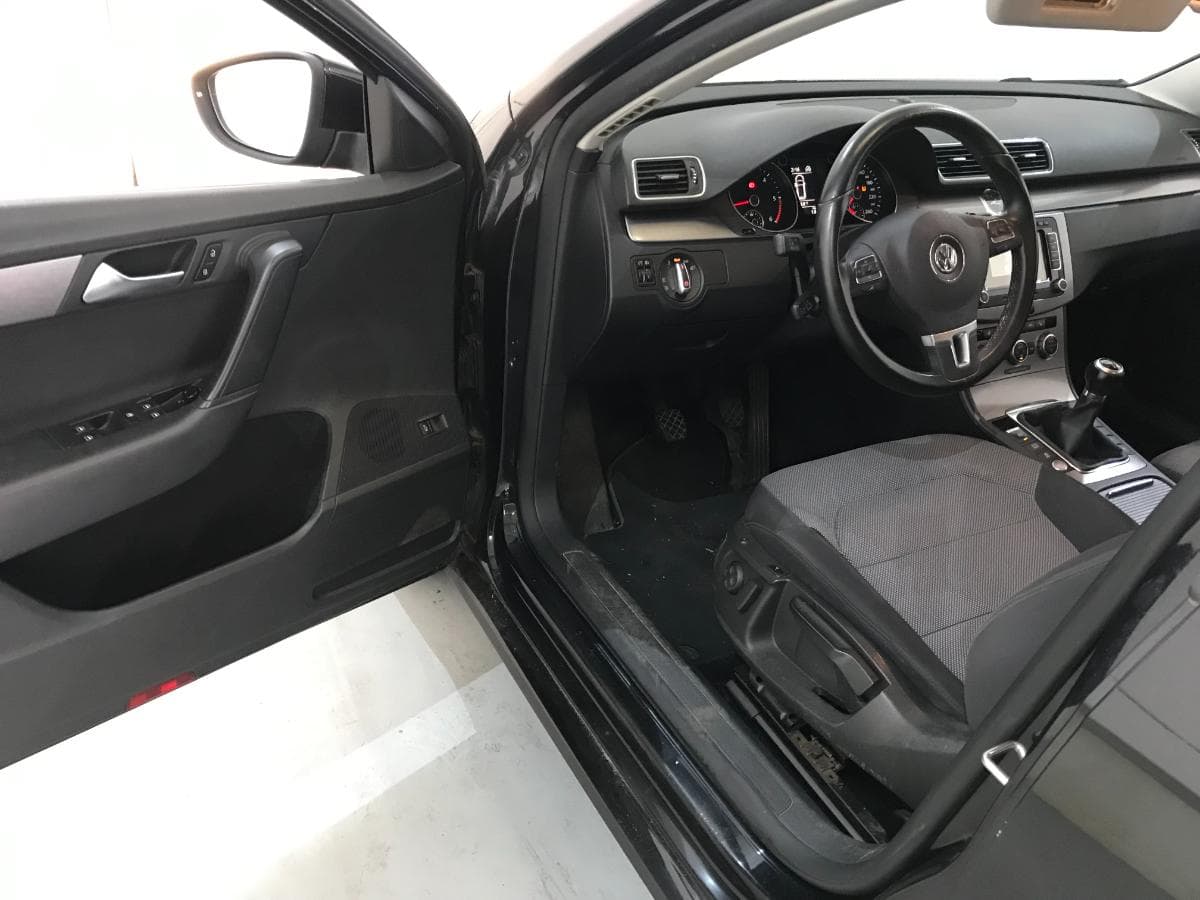 Volkswagen Passat 1.6TDI · Ano 2012 — imagem 21