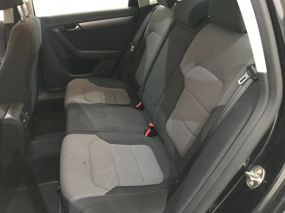 Volkswagen Passat 1.6TDI · Ano 2012 — imagem 30