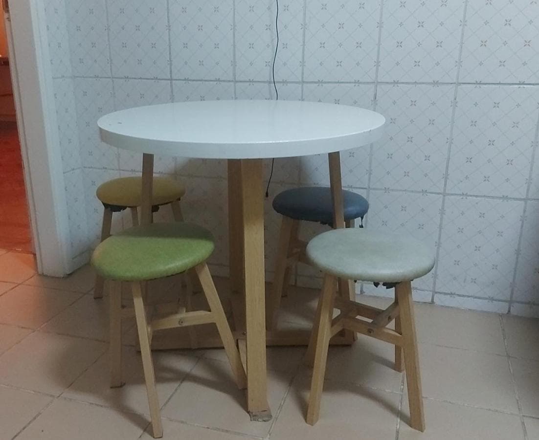 Mobília de lar ·