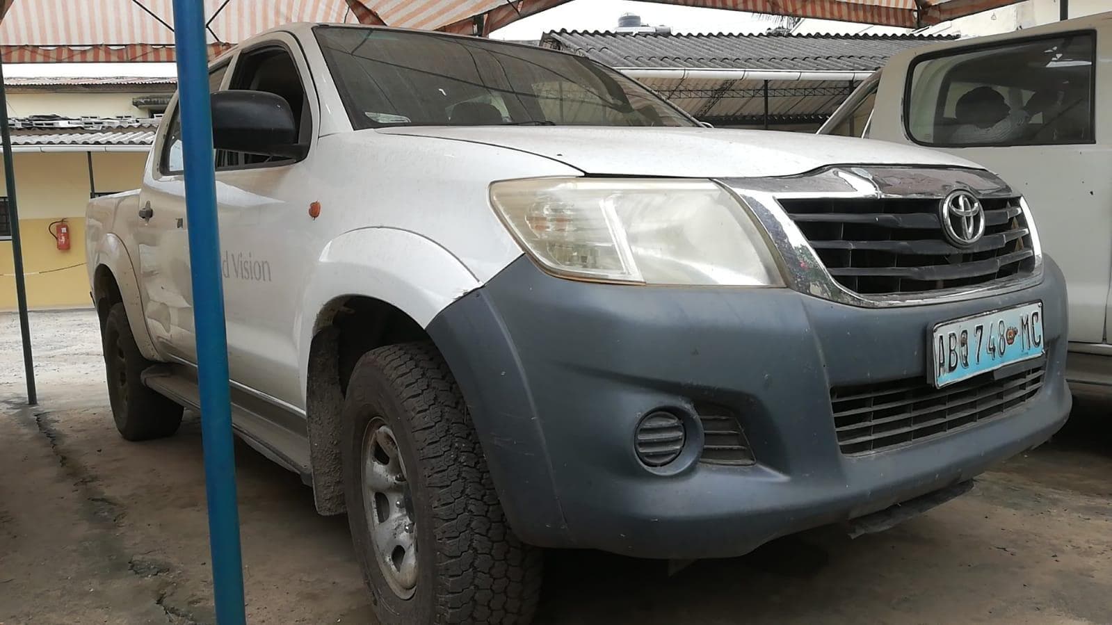 Toyota Hilux · — image 2