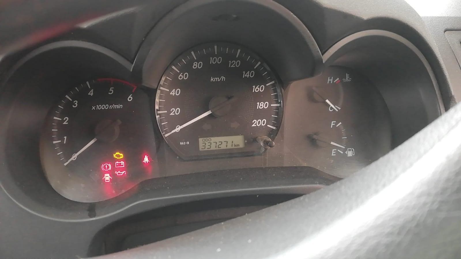 Toyota Hilux · — image 7