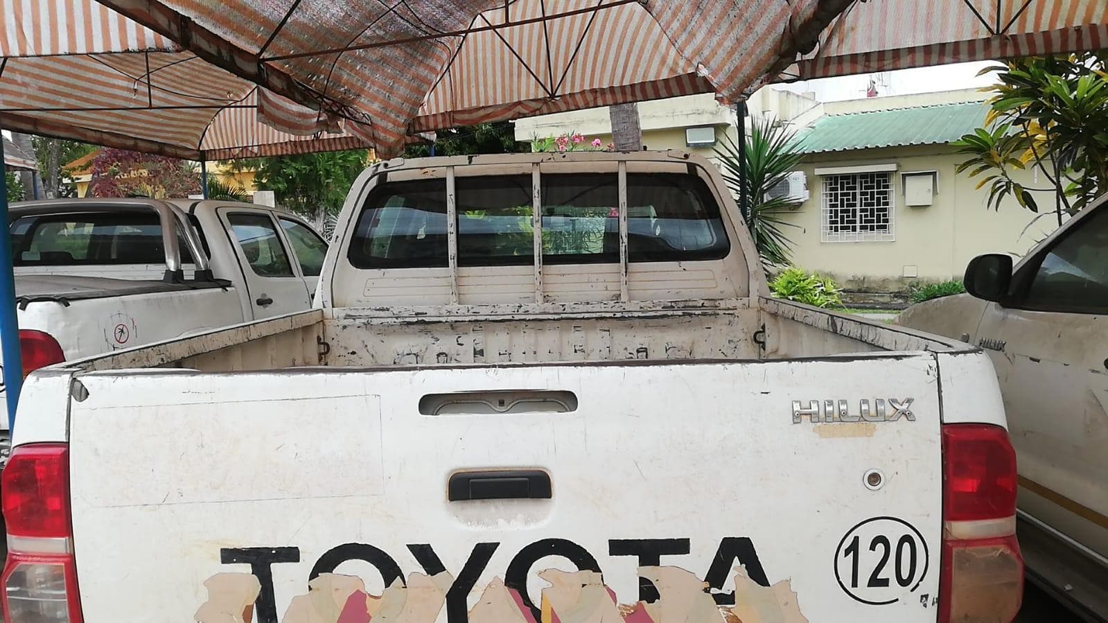 Toyota Hilux · — image 13