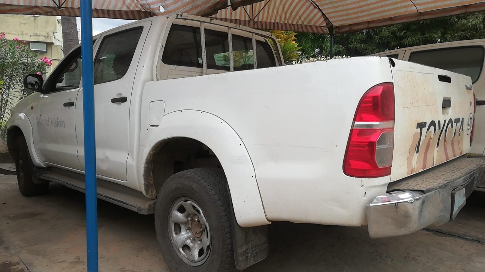 Toyota Hilux · — image 17