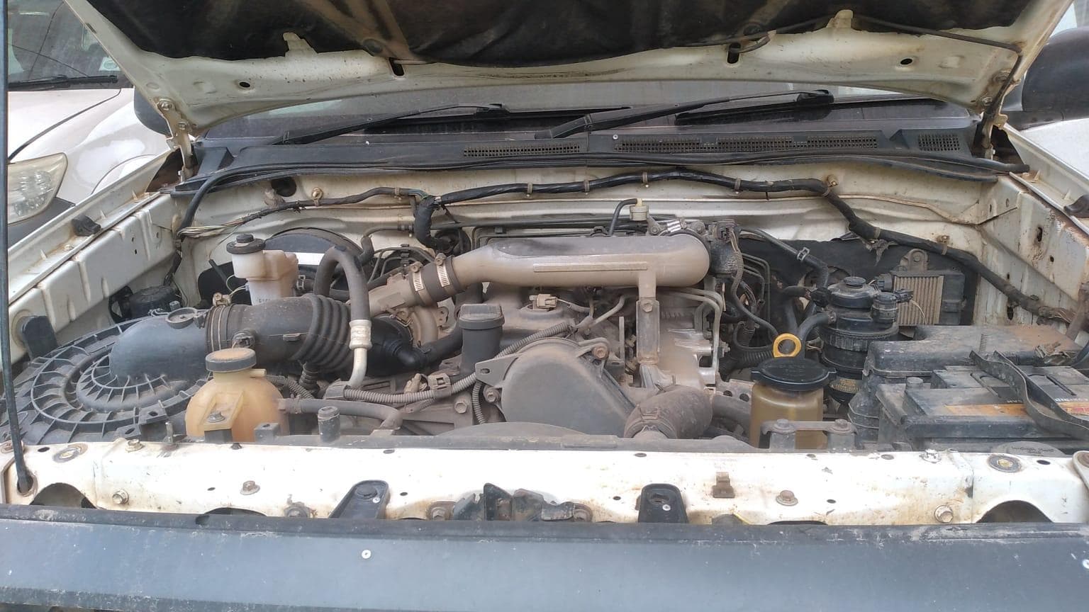 Toyota Hilux · — image 7