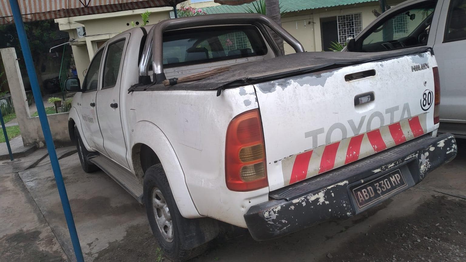 Toyota Hilux · — image 9