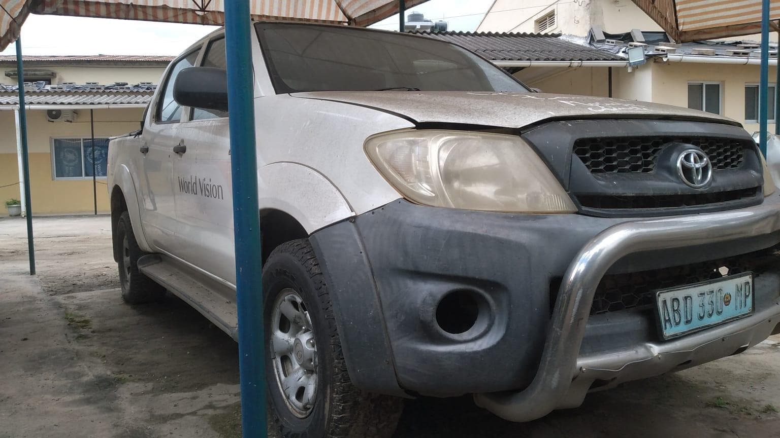 Toyota Hilux ·