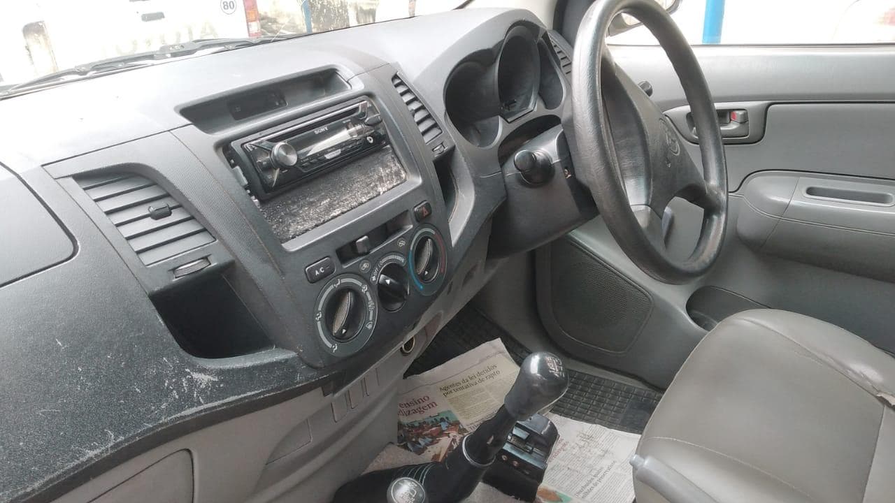 Toyota hilux D4D · — imagem 5