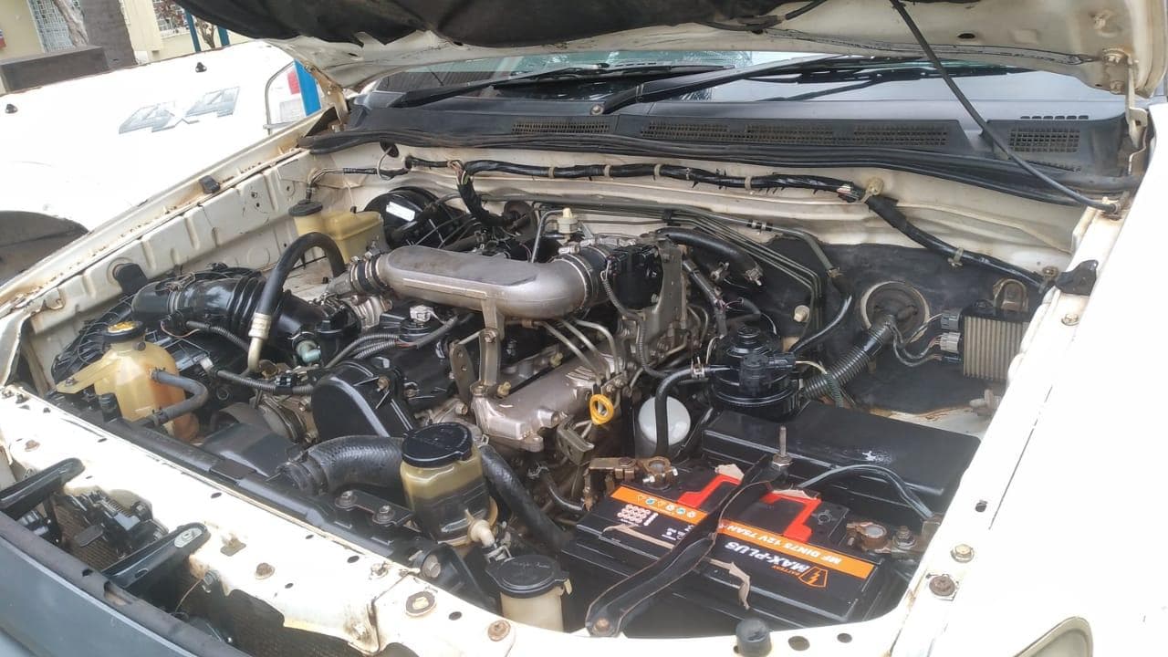 Toyota hilux D4D · — imagem 14