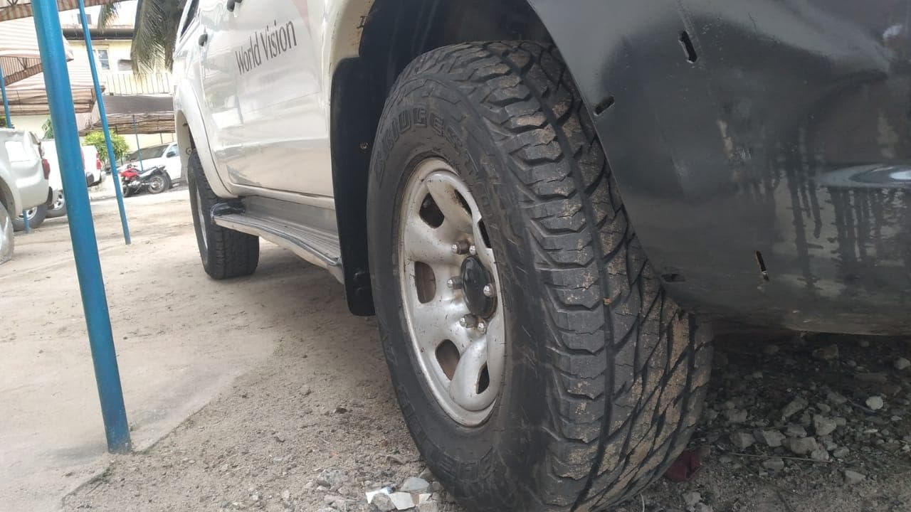 Toyota hilux D4D · — imagem 19