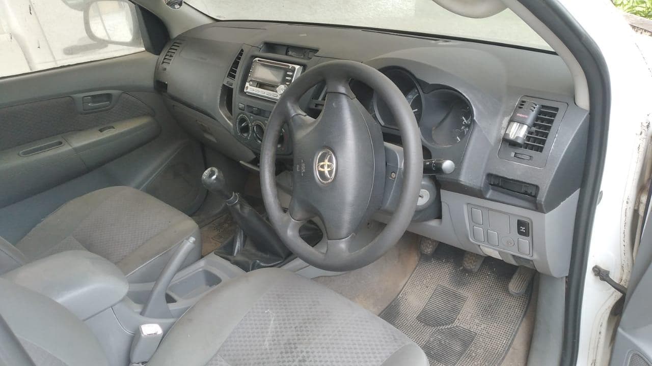 Toyota hilux D4D · — imagem 5