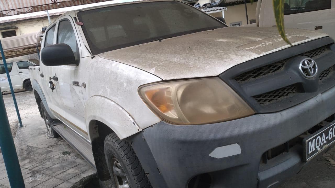 Toyota hilux D4D · — imagem 2