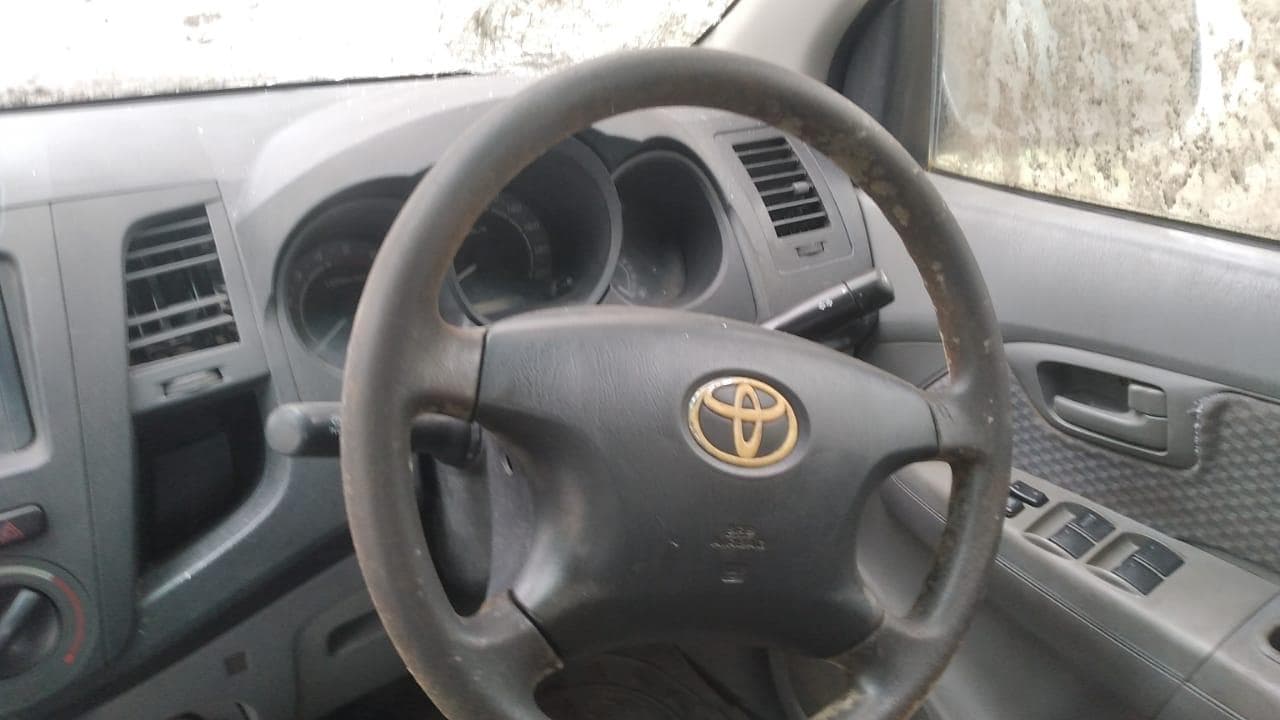 Toyota hilux D4D  · — imagem 8