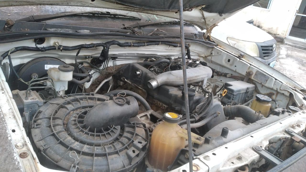 Toyota hilux D4D  · — imagem 9