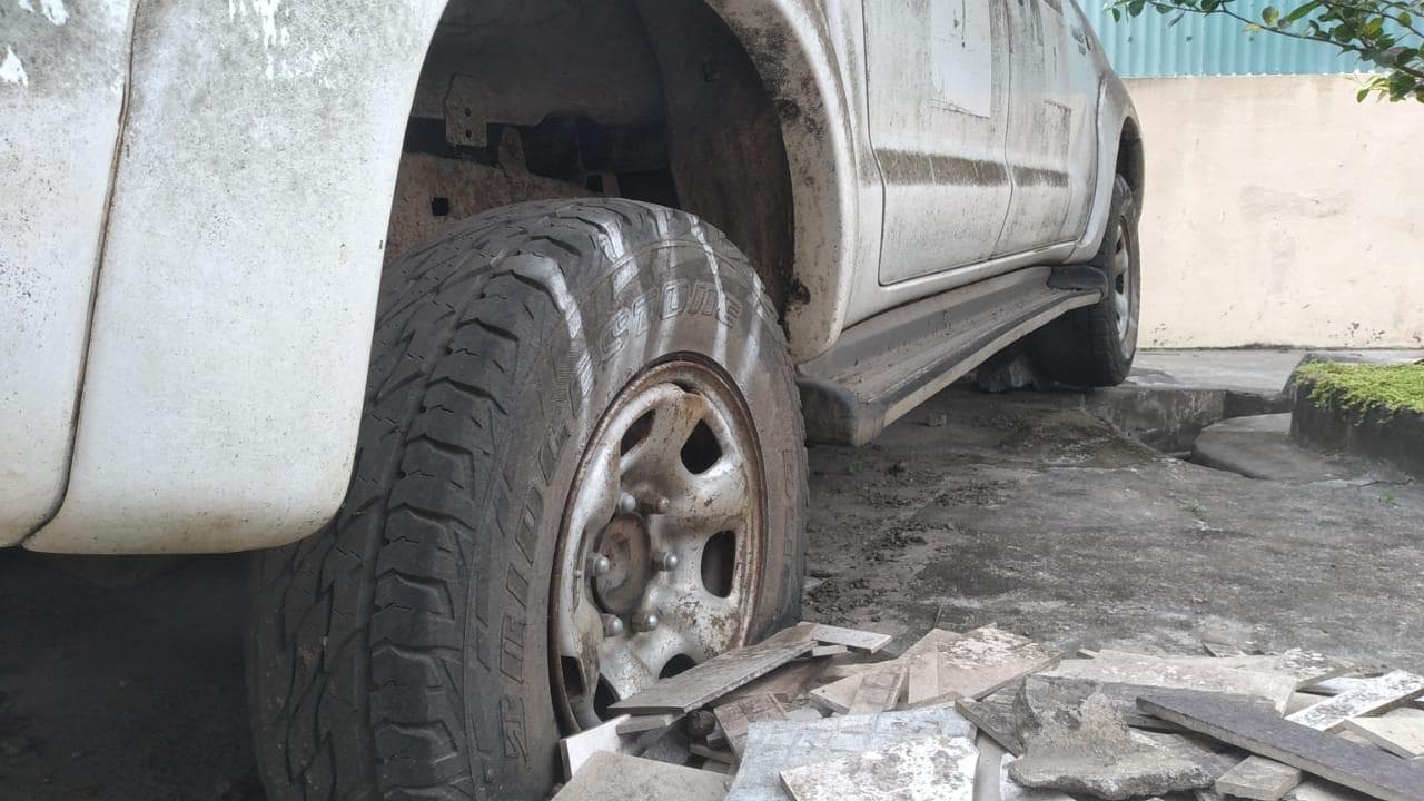 Toyota hilux D4D  · — imagem 19