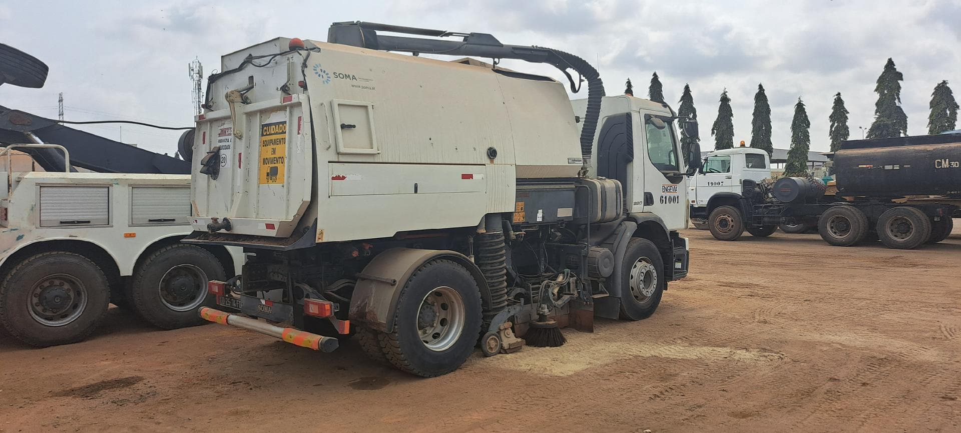 Caminhão Oficina IVECO 170E21 · Viana — imagen 2