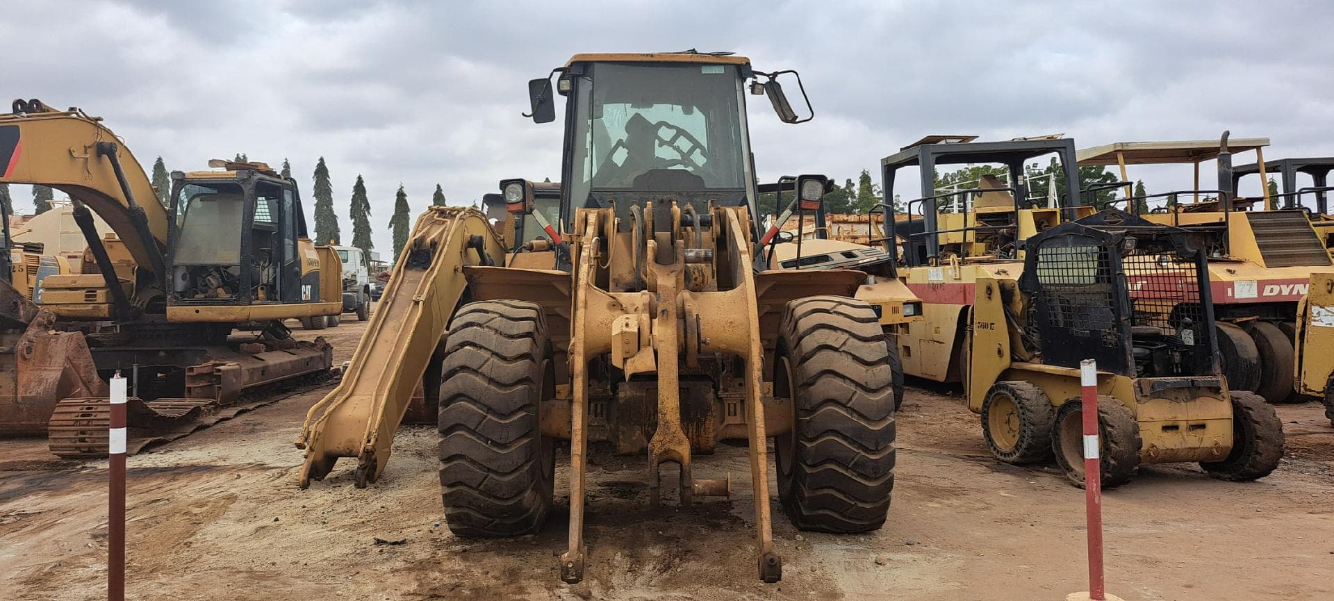 Pá Carregadora CATERPILLAR 950H · Viana — imagem 7
